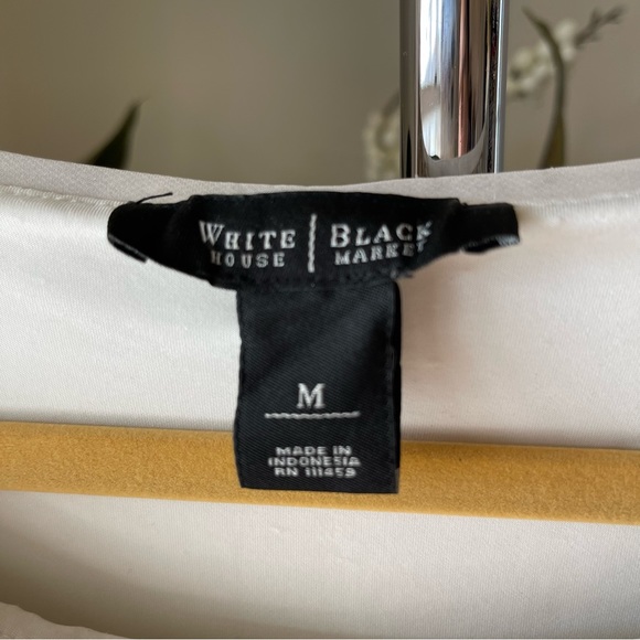 TOP: White House Black Market gold/silver/copper sequence 3 quarter sleeves l… - Picture 5 of 5